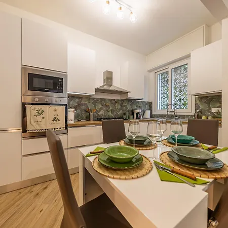 Casa Camelia Relax Vicino Al Mare Апартаменты Рапалло