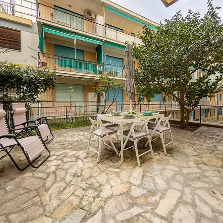 Casa Camelia Relax Vicino Al Mare * ראפאלו